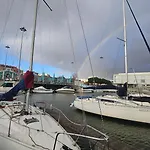 Barco Ilinx Torre De Belem Lisbon