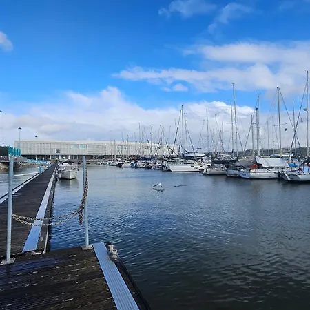 Barco Ilinx Torre De Belem Ботель Лиссабон
